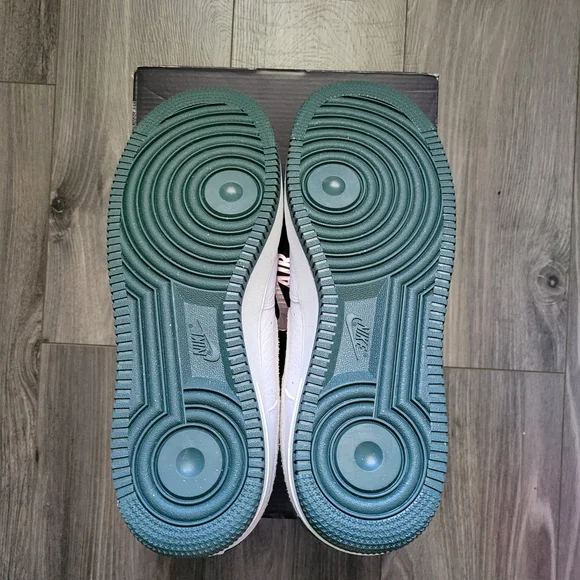 Nike Air Force 1 Low White / Forrest Green - Picture 4 of 5